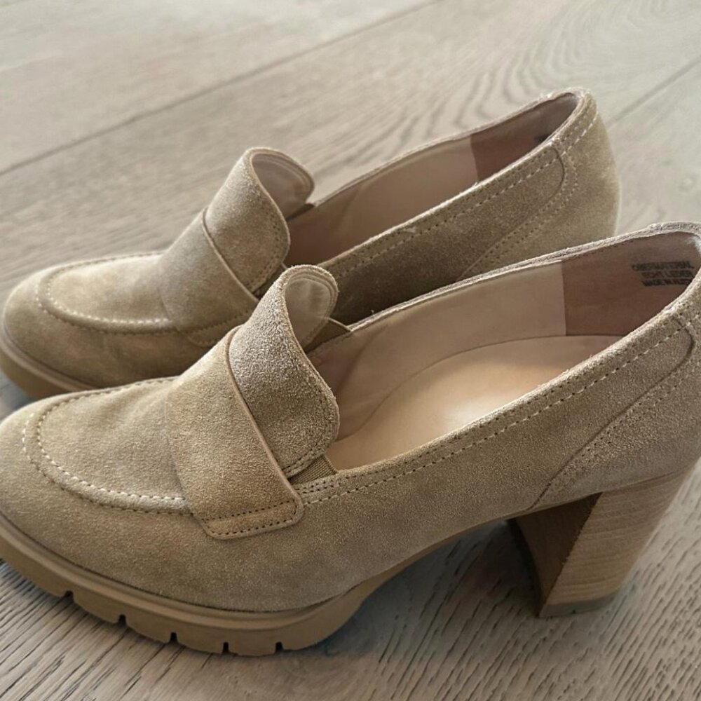 Paul Green womens high front pumps/loafer Size 7.5 US/5 UK Beige